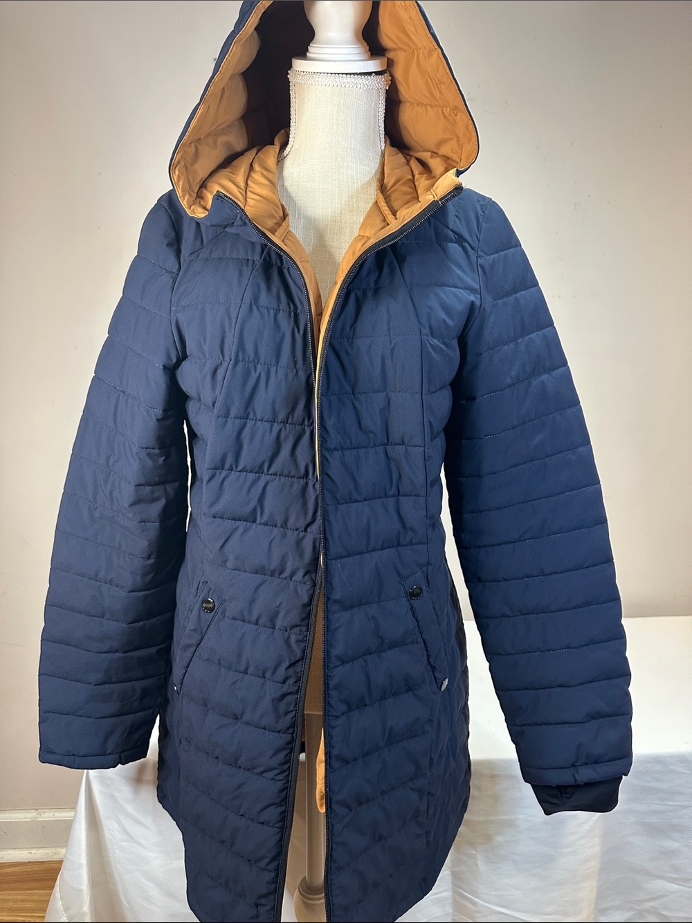 Women's Hooded Puffer Coat in Navy with Tan Lining